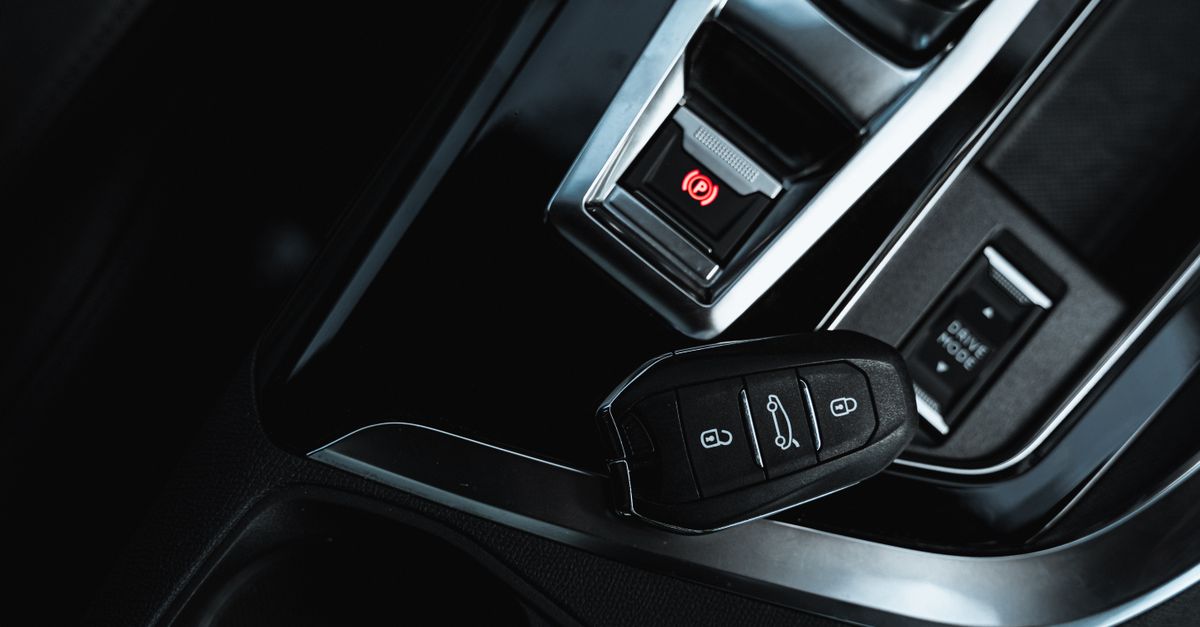 High-Security Car Keys: OEM Versus Aftermarket Explained — Lodi New Jersey Locksmith